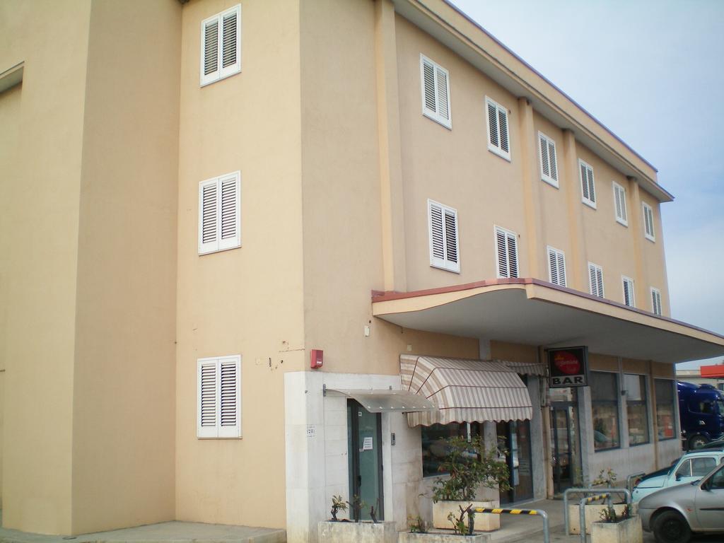 Hotel Zio Cataldo كوراتو المظهر الخارجي الصورة