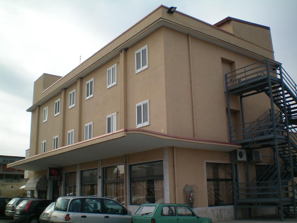 Hotel Zio Cataldo كوراتو المظهر الخارجي الصورة